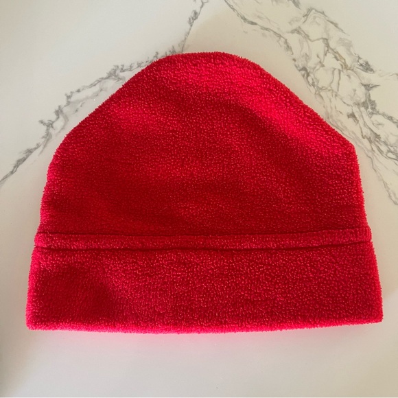 Patagonia & Lands' End Fleece Beanie Set - Solid Red and Blue L Price Firm - Picture 3 of 9